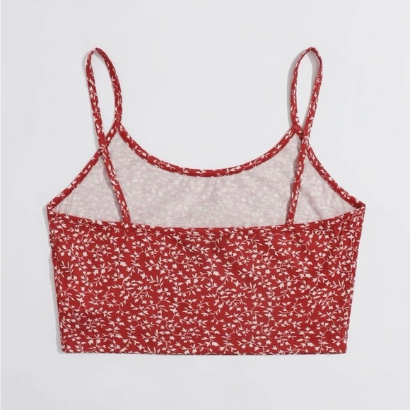Red and white crop top - Picture 2 of 2
